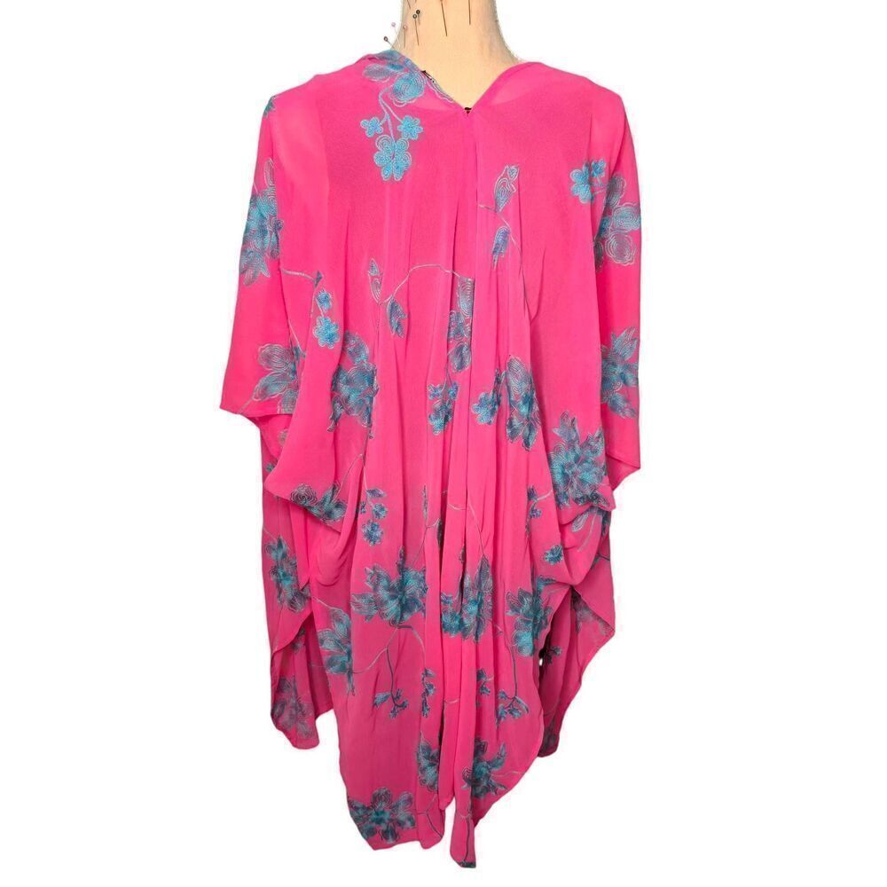 Gianni Bini Embroidered Kimono - Picture 2 of 5